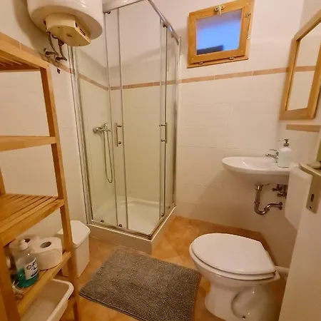 Old Town Apartments *